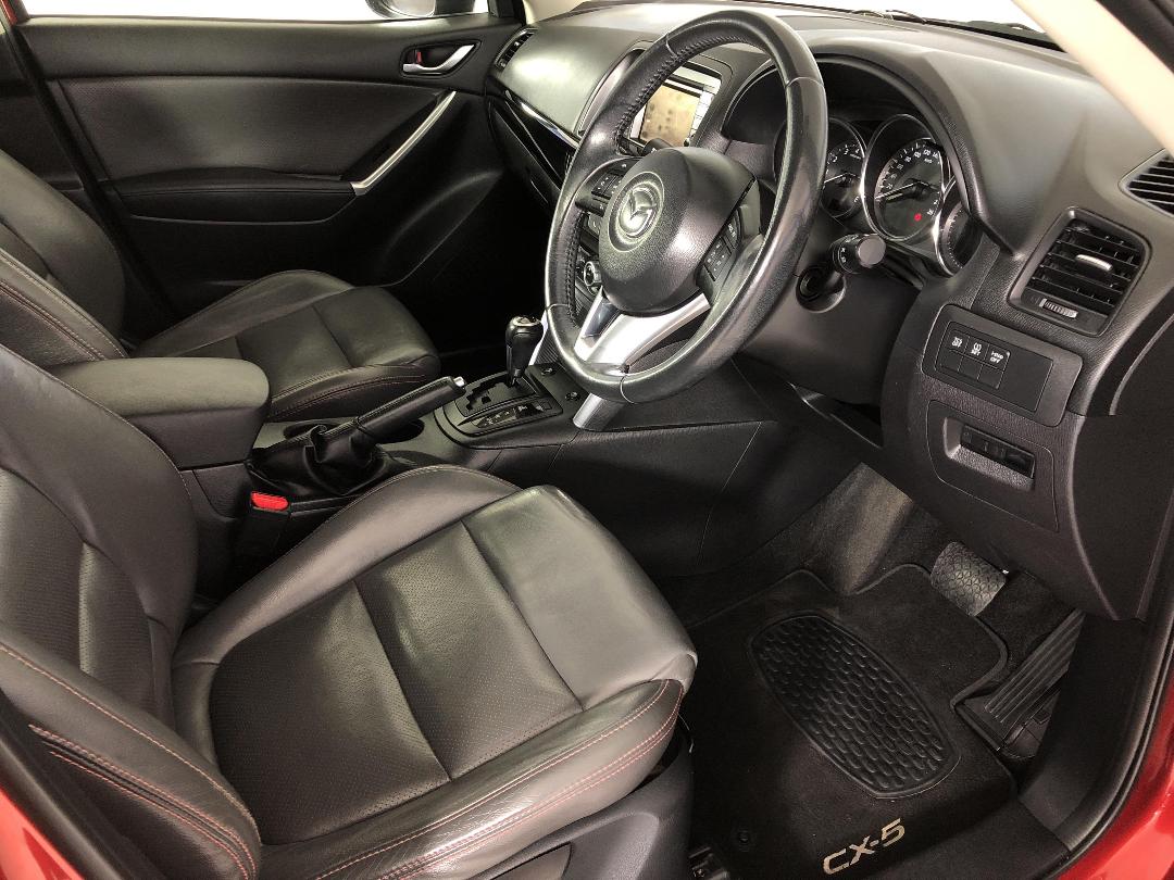 Photo '16' of Mazda CX-5