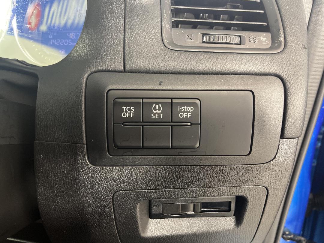 Photo '25' of Mazda CX-5 Photo '25' of Mazda CX-5