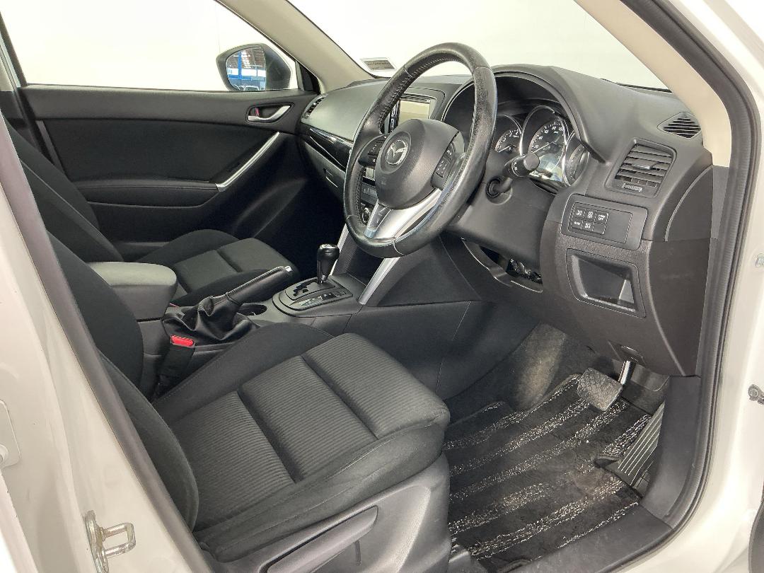 Photo '16' of Mazda CX-5