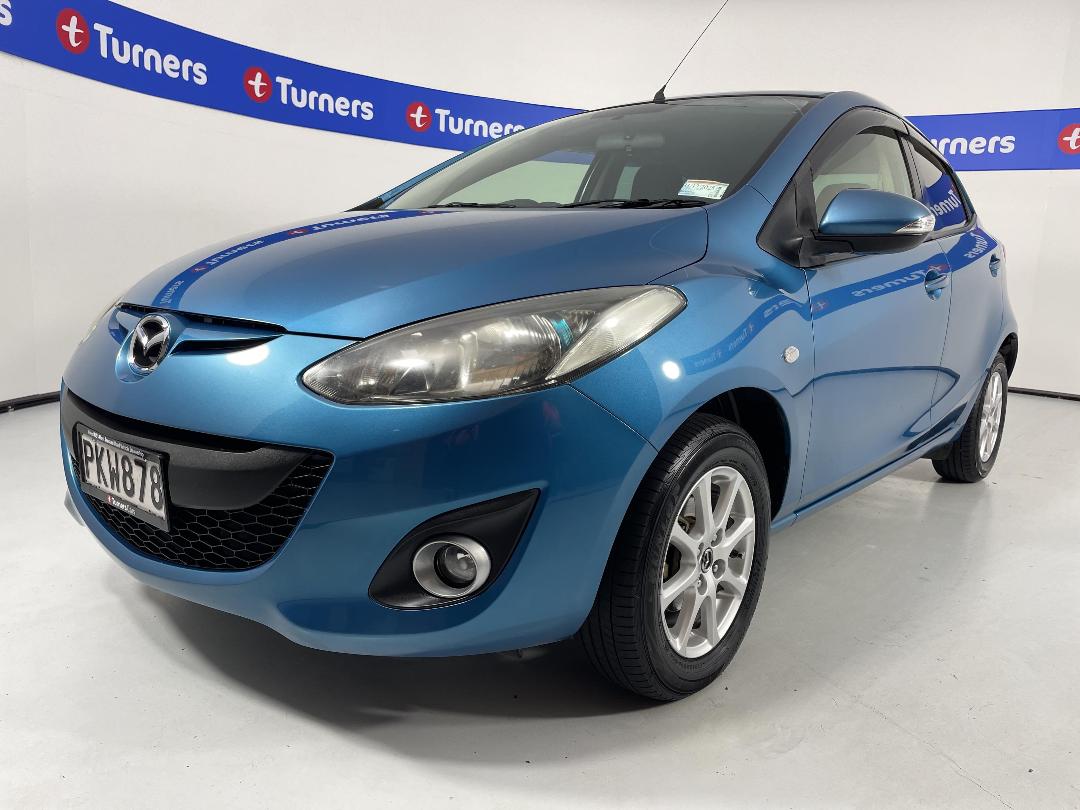 Photo '4' of Mazda Demio Photo '4' of Mazda Demio