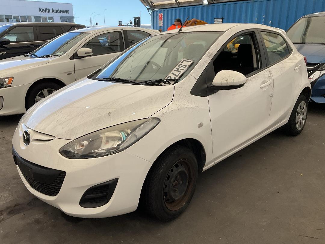 Photo '6' of Mazda Demio Photo '6' of Mazda Demio