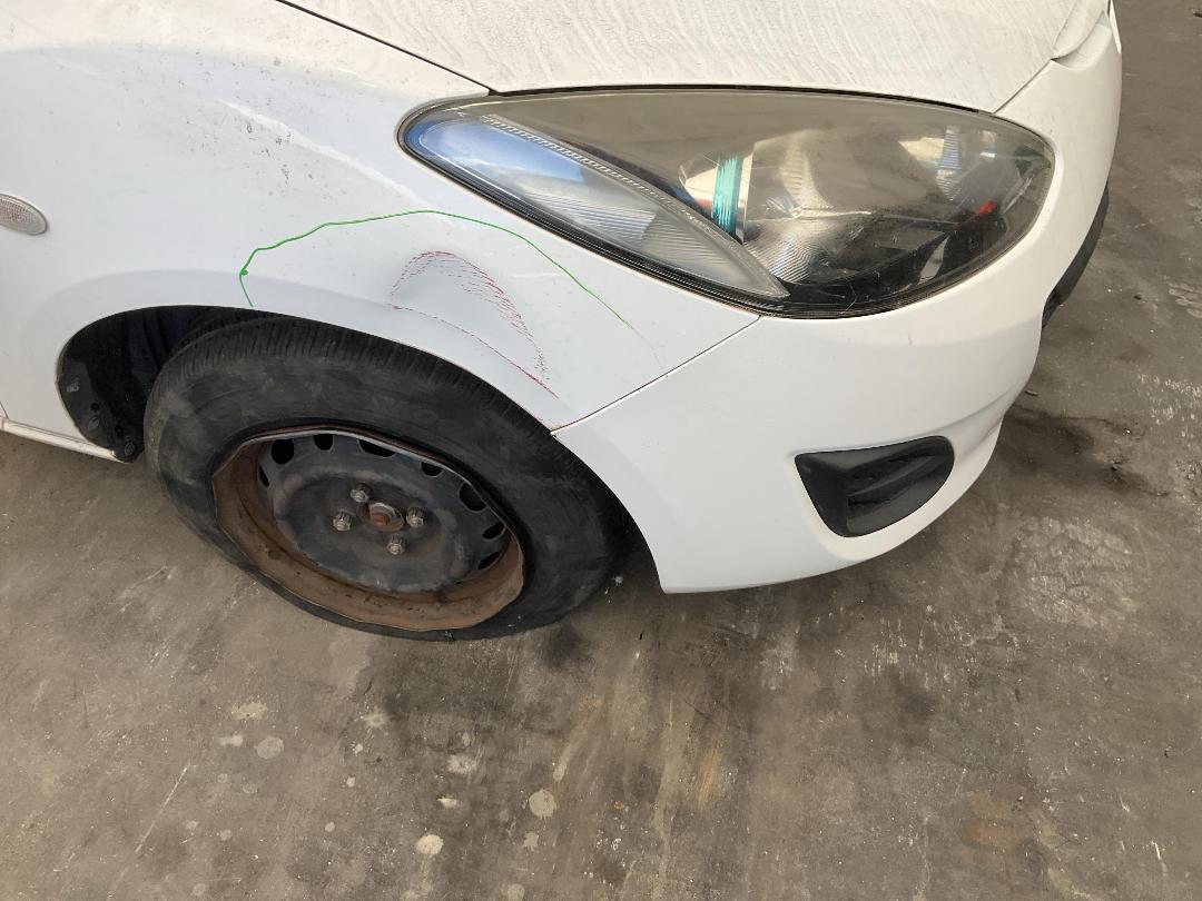 Photo '4' of Mazda Demio Photo '4' of Mazda Demio