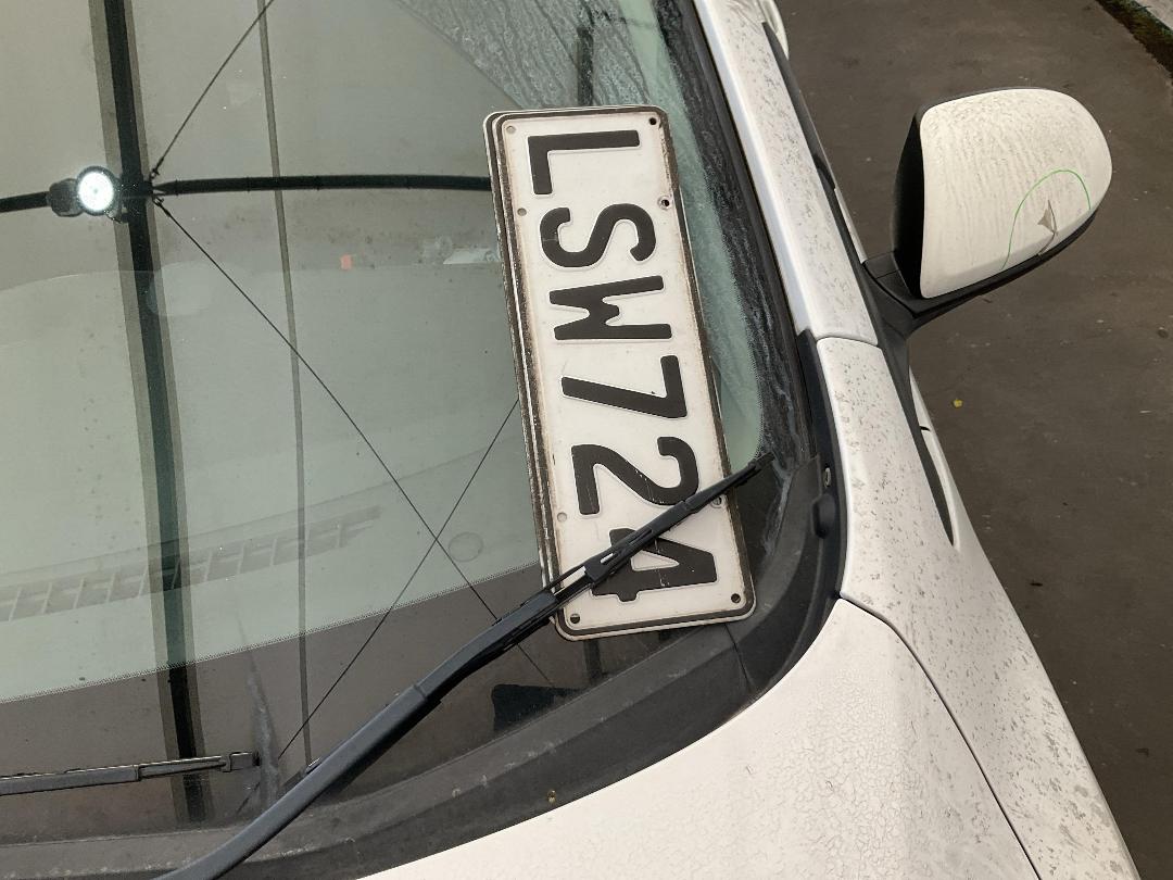 Photo '20' of Mazda Demio Photo '20' of Mazda Demio