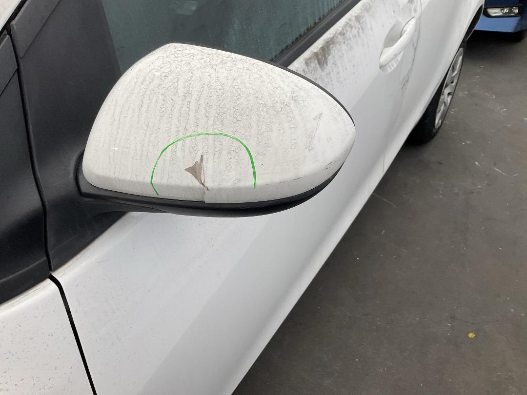 Photo '23' of Mazda Demio Photo '23' of Mazda Demio