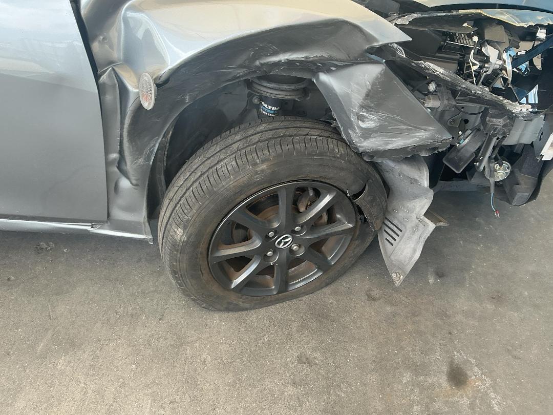 Photo '2' of Mazda Demio Photo '2' of Mazda Demio