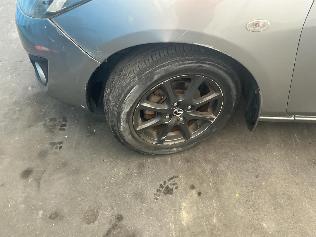 Photo '7' of Mazda Demio Photo '7' of Mazda Demio