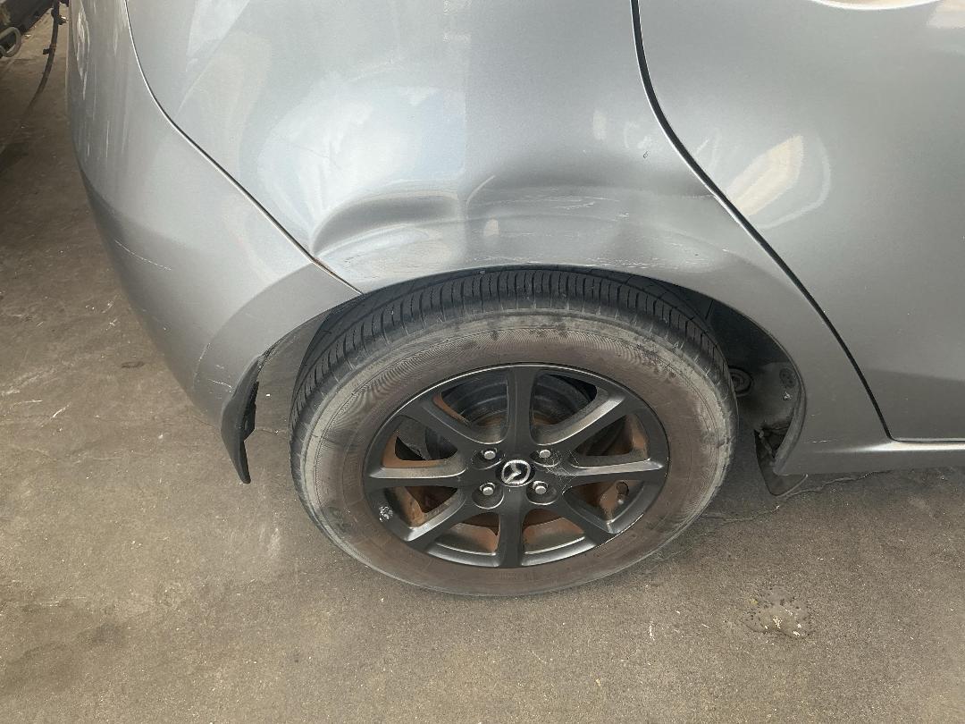 Photo '13' of Mazda Demio Photo '13' of Mazda Demio