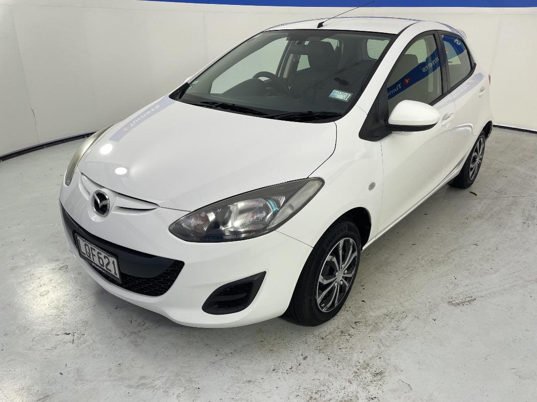 Photo '4' of Mazda Demio Photo '4' of Mazda Demio