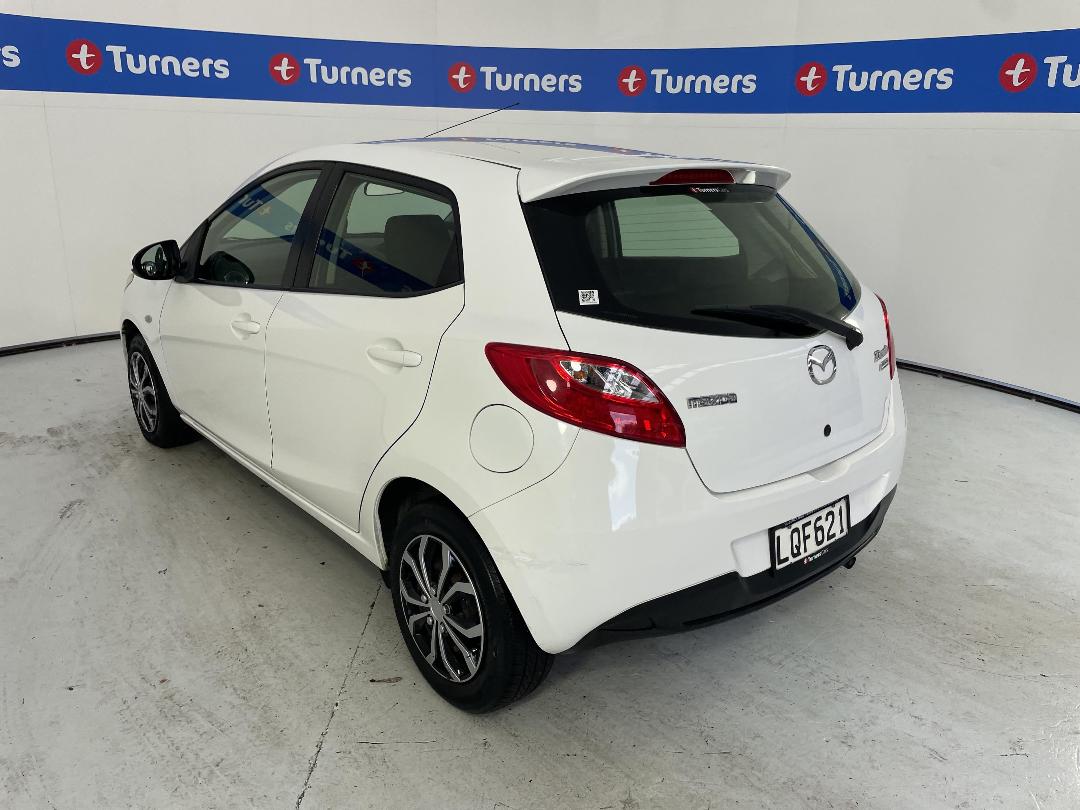 Photo '5' of Mazda Demio Photo '5' of Mazda Demio