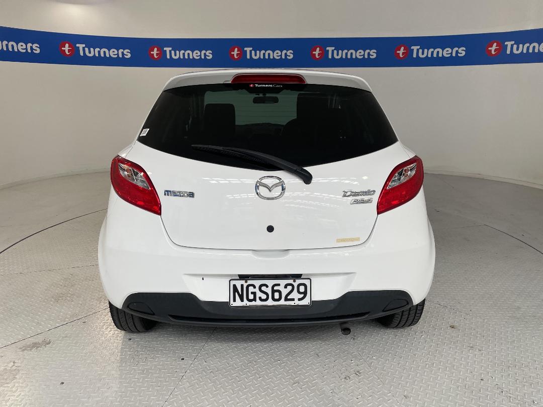 Photo '6' of Mazda Demio