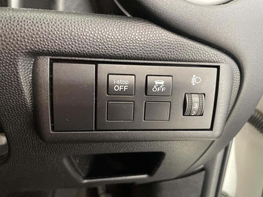 Photo '24' of Mazda Demio