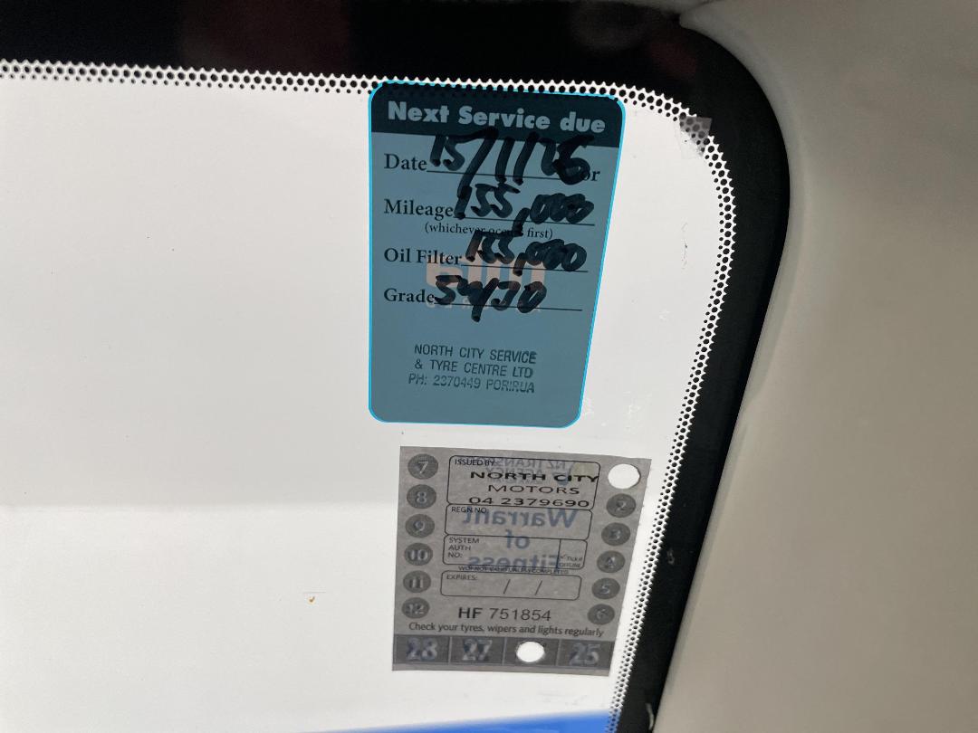 Photo '31' of Mazda Demio