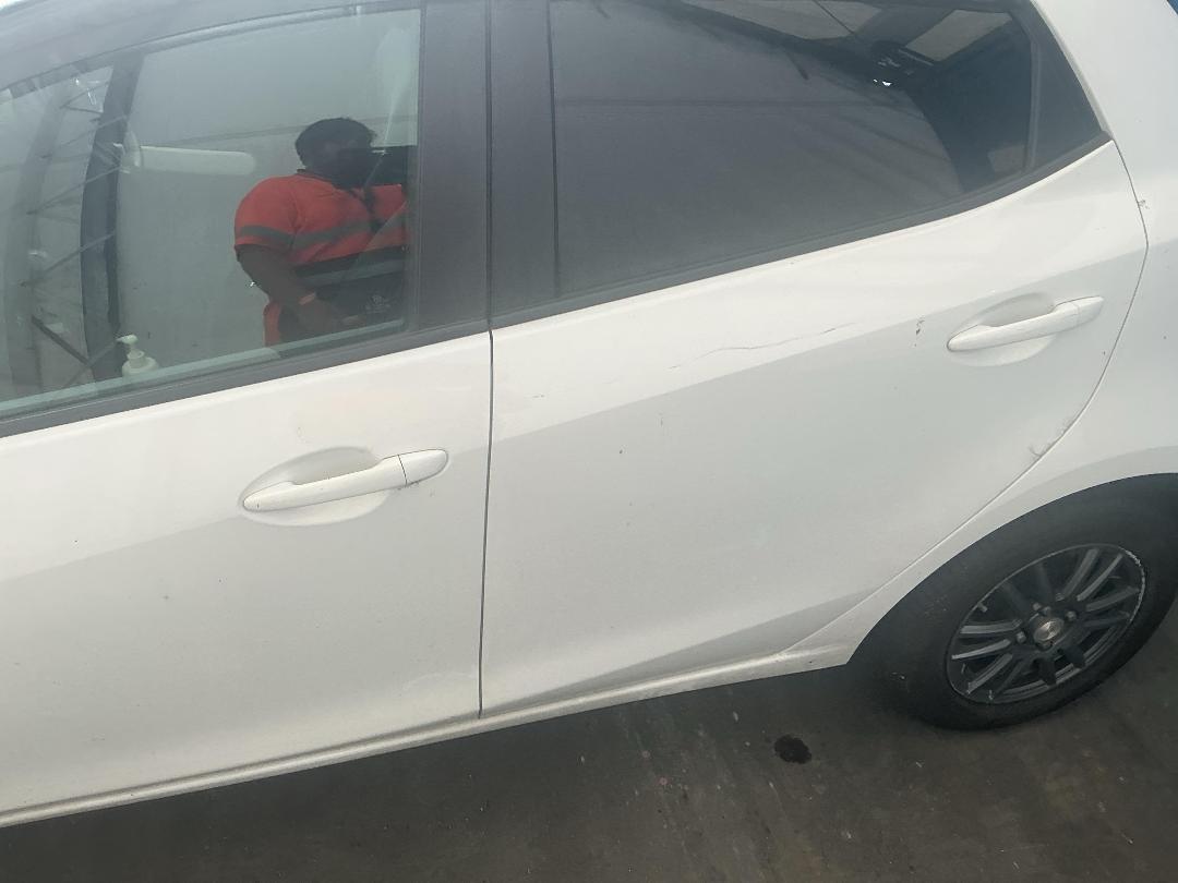 Photo '7' of Mazda Demio Photo '7' of Mazda Demio