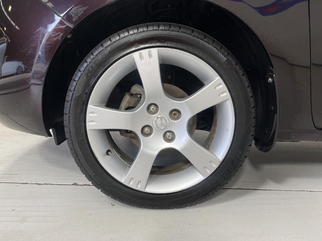 Photo '10' of Mazda Demio