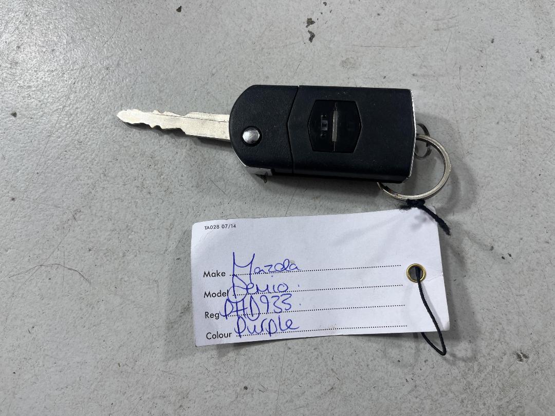 Photo '22' of Mazda Demio