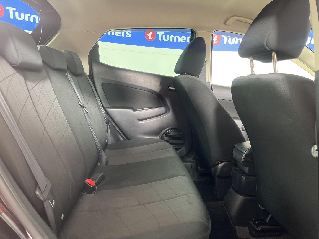 Photo '20' of Mazda Demio