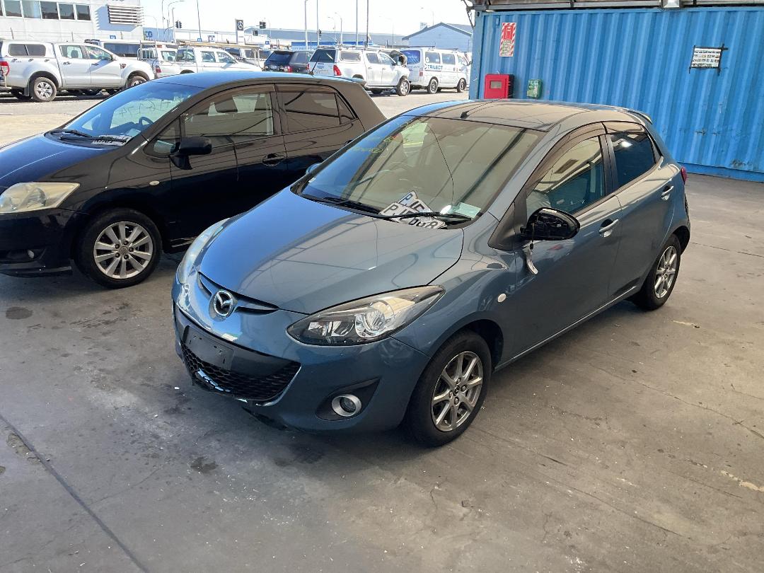 Photo '5' of Mazda Demio