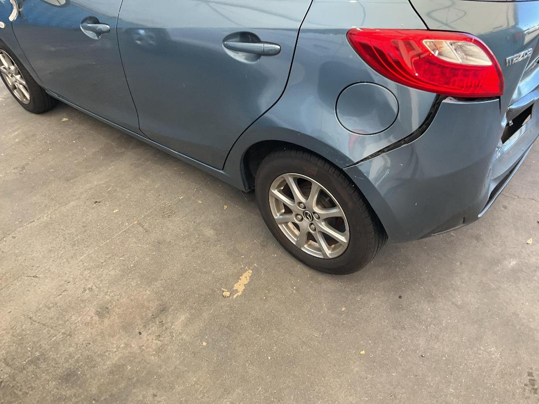 Photo '9' of Mazda Demio