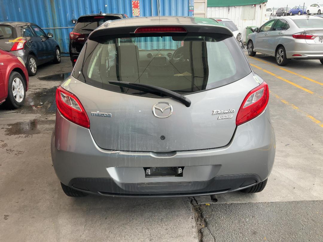 Photo '5' of Mazda Demio