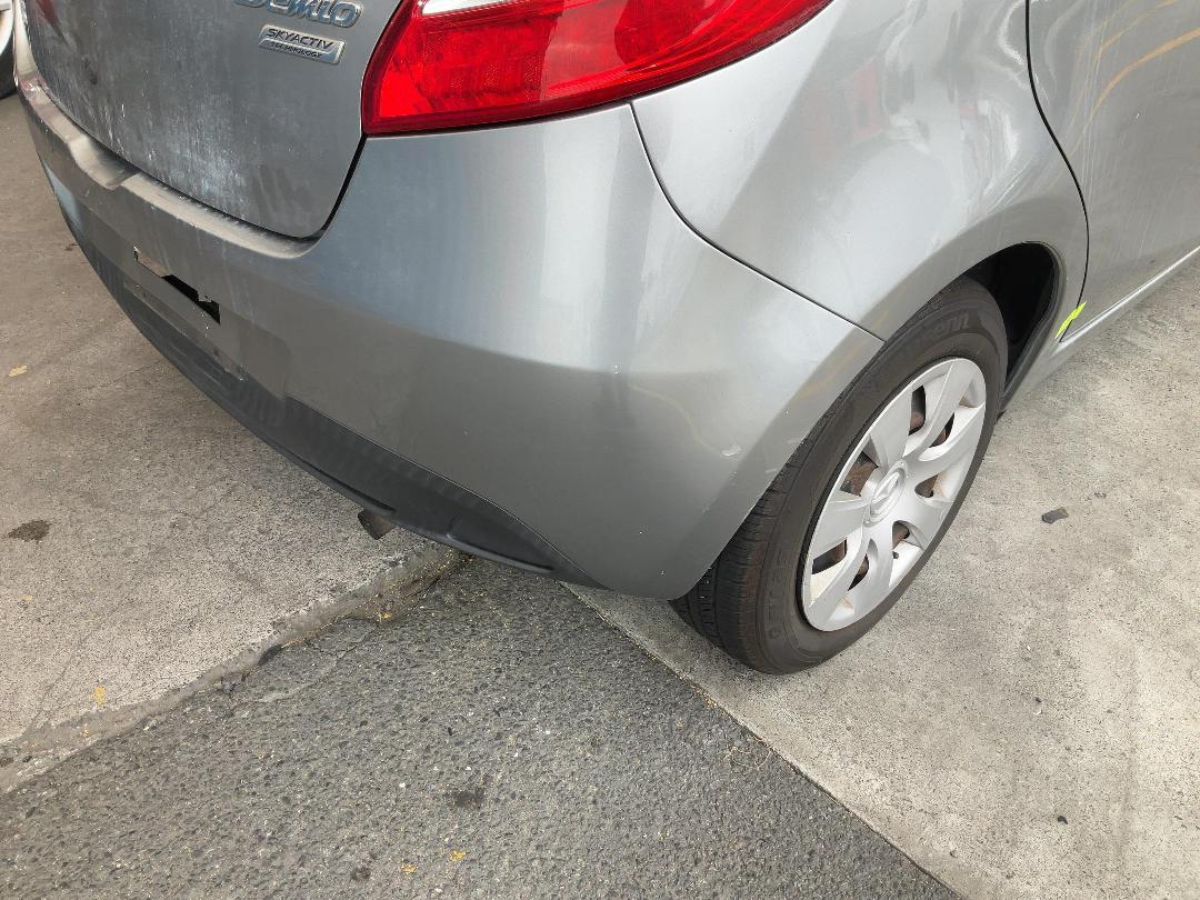 Photo '18' of Mazda Demio