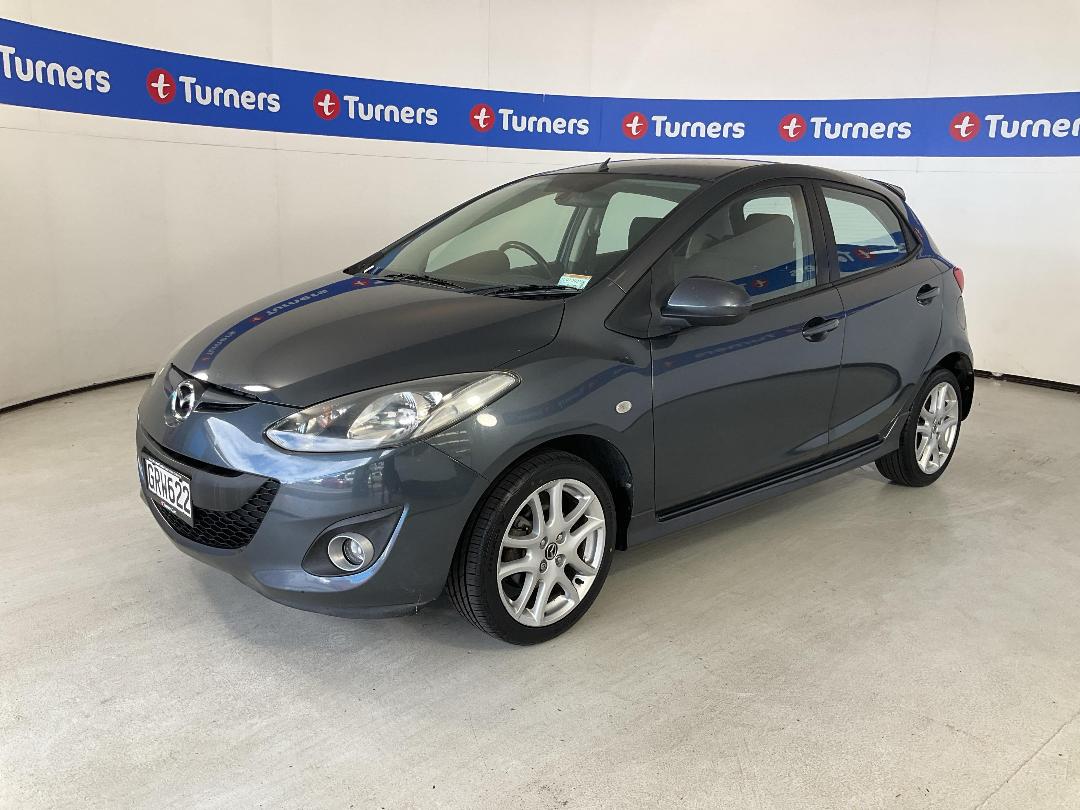 Photo '4' of Mazda Mazda2