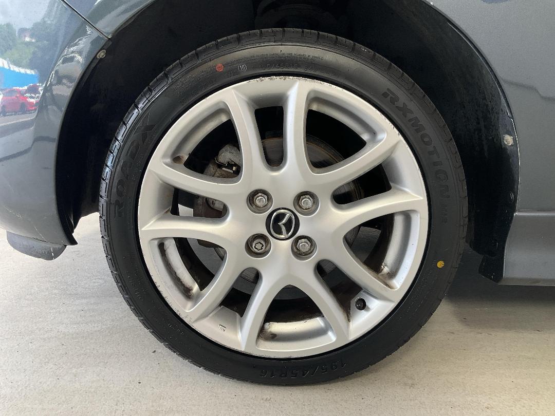 Photo '10' of Mazda Mazda2