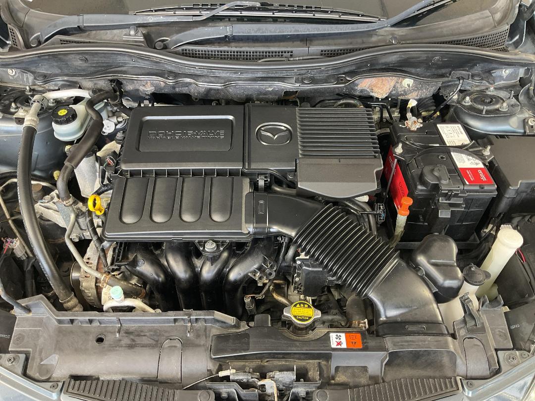 Photo '13' of Mazda Mazda2