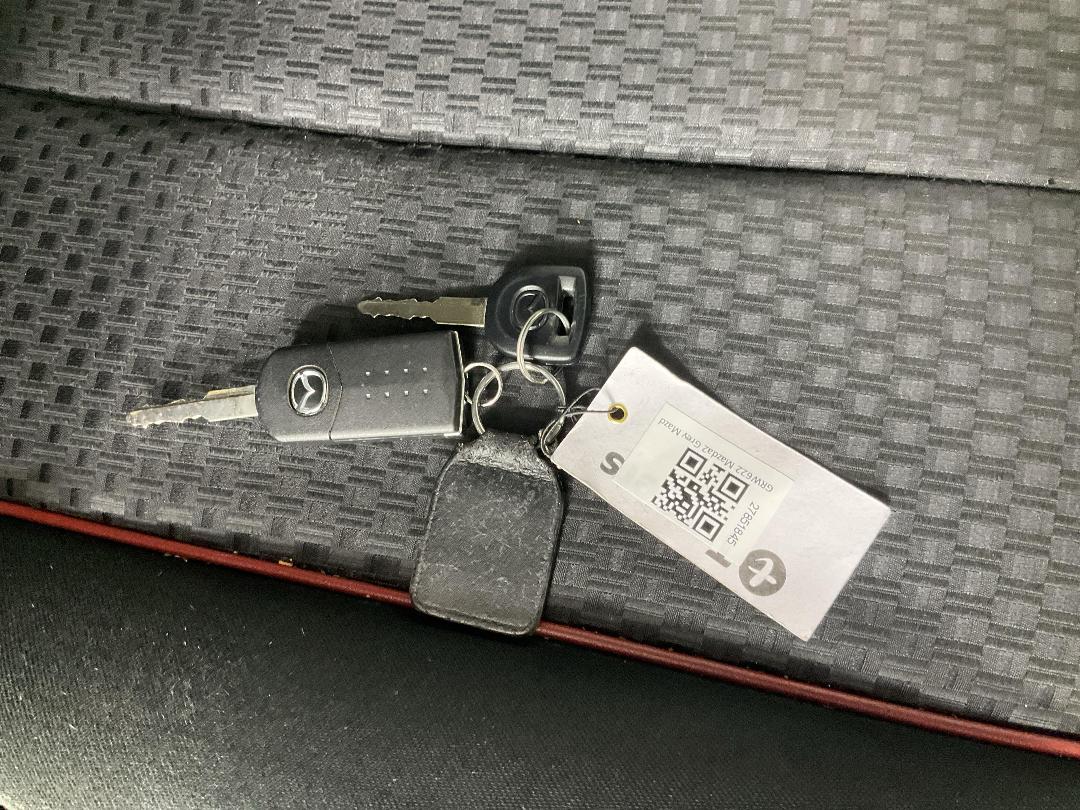 Photo '22' of Mazda Mazda2