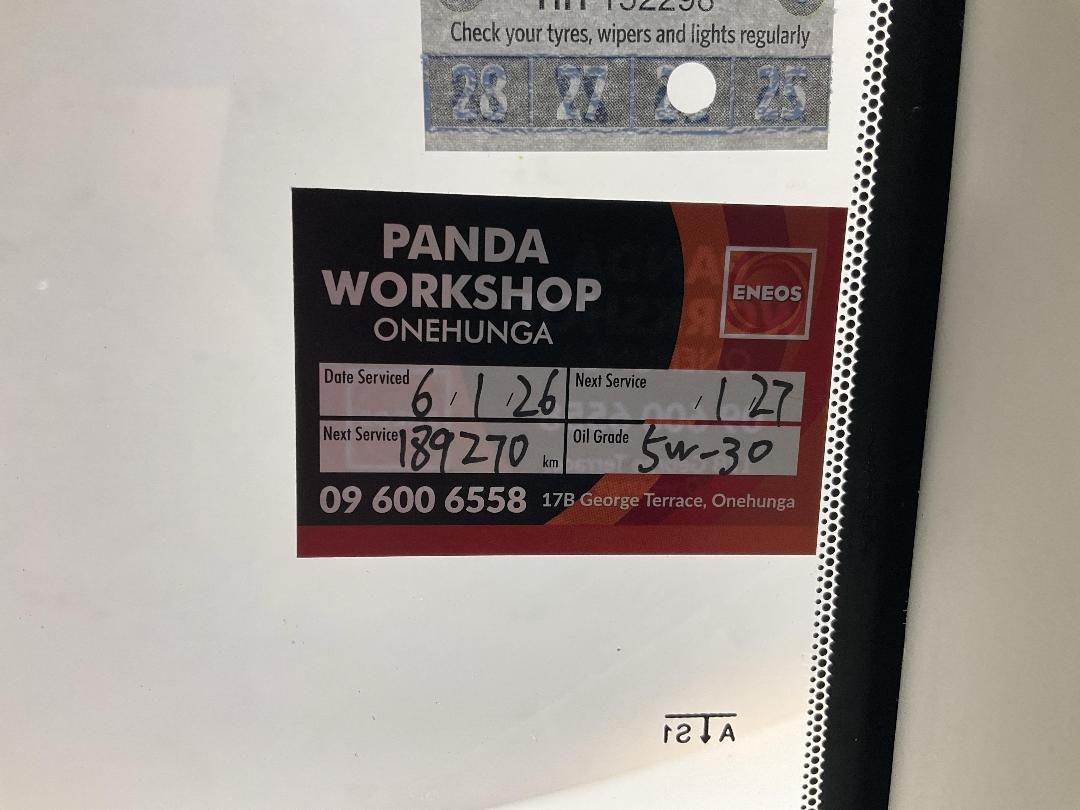 Photo '24' of Mazda Mazda2