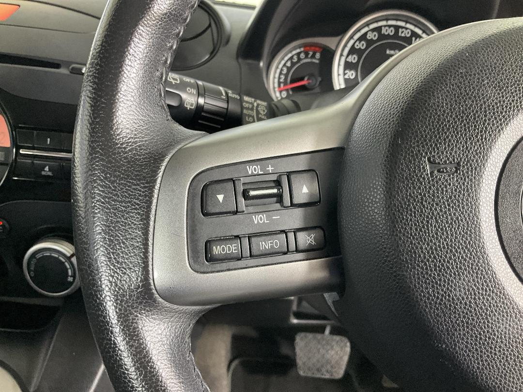 Photo '26' of Mazda Mazda2