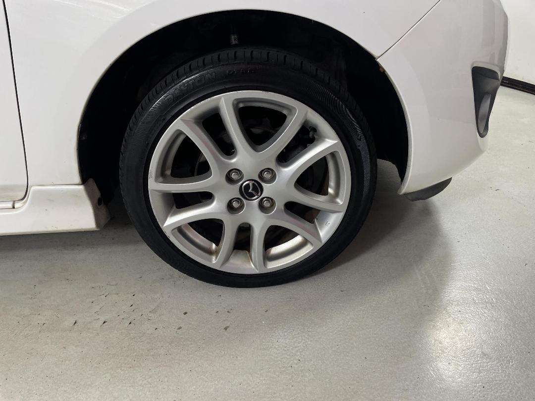 Photo '9' of Mazda Mazda2