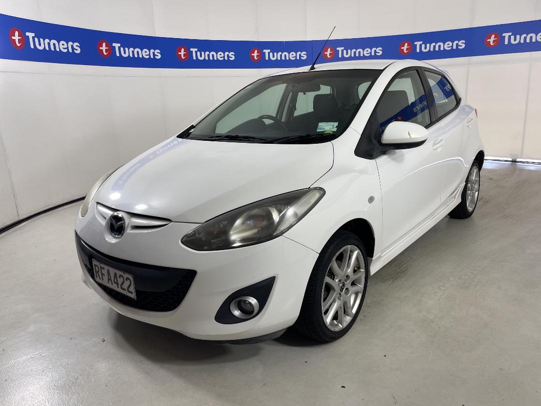 Photo '4' of Mazda Mazda2