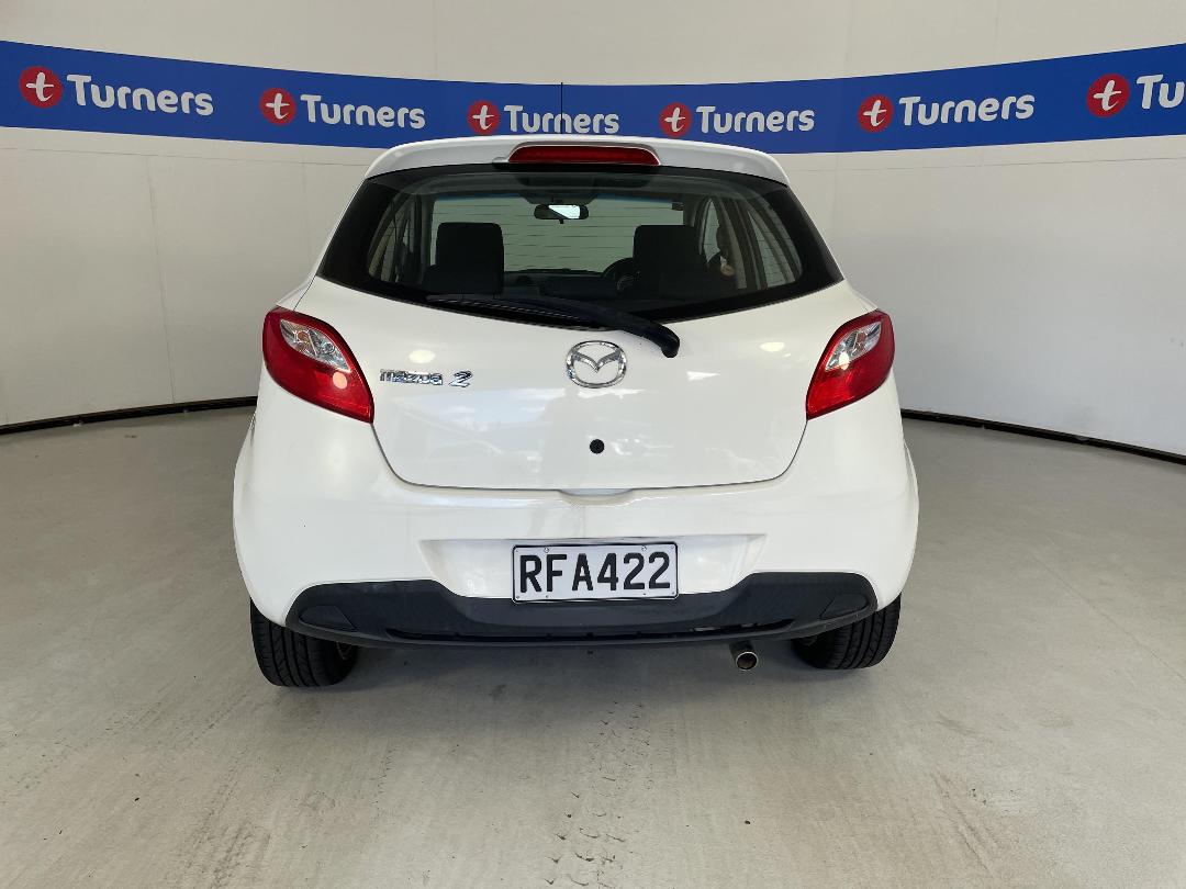 Photo '6' of Mazda Mazda2