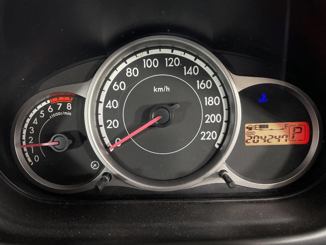 Photo '21' of Mazda Mazda2