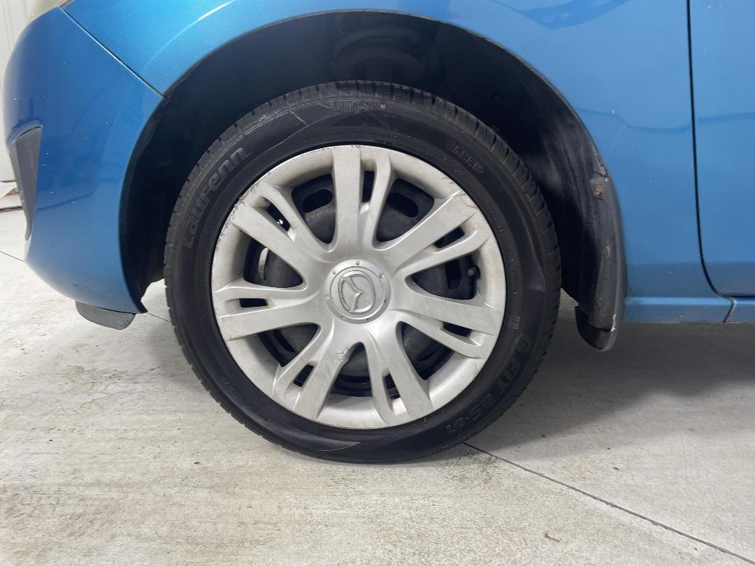 Photo '10' of Mazda Mazda2