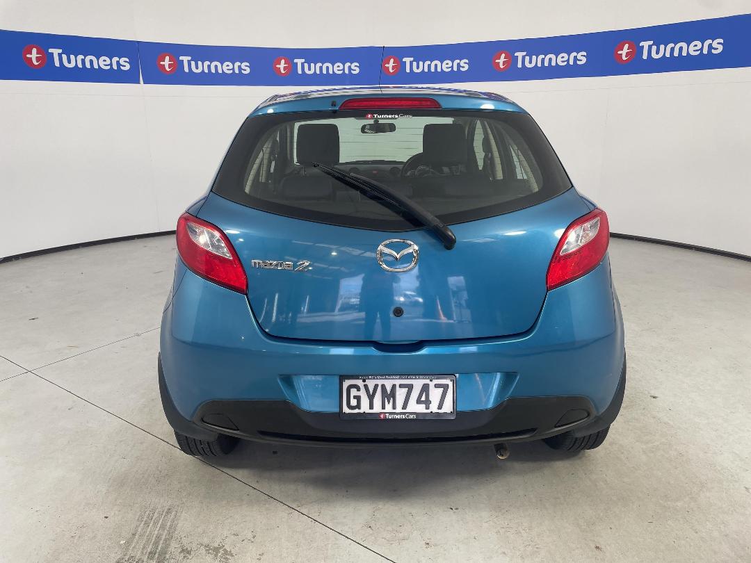 Photo '6' of Mazda Mazda2