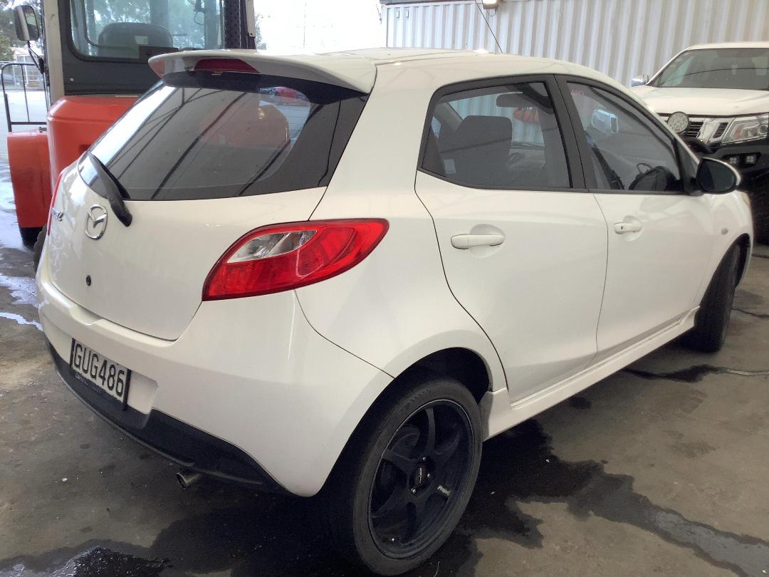 Photo '5' of Mazda Mazda2 Sport