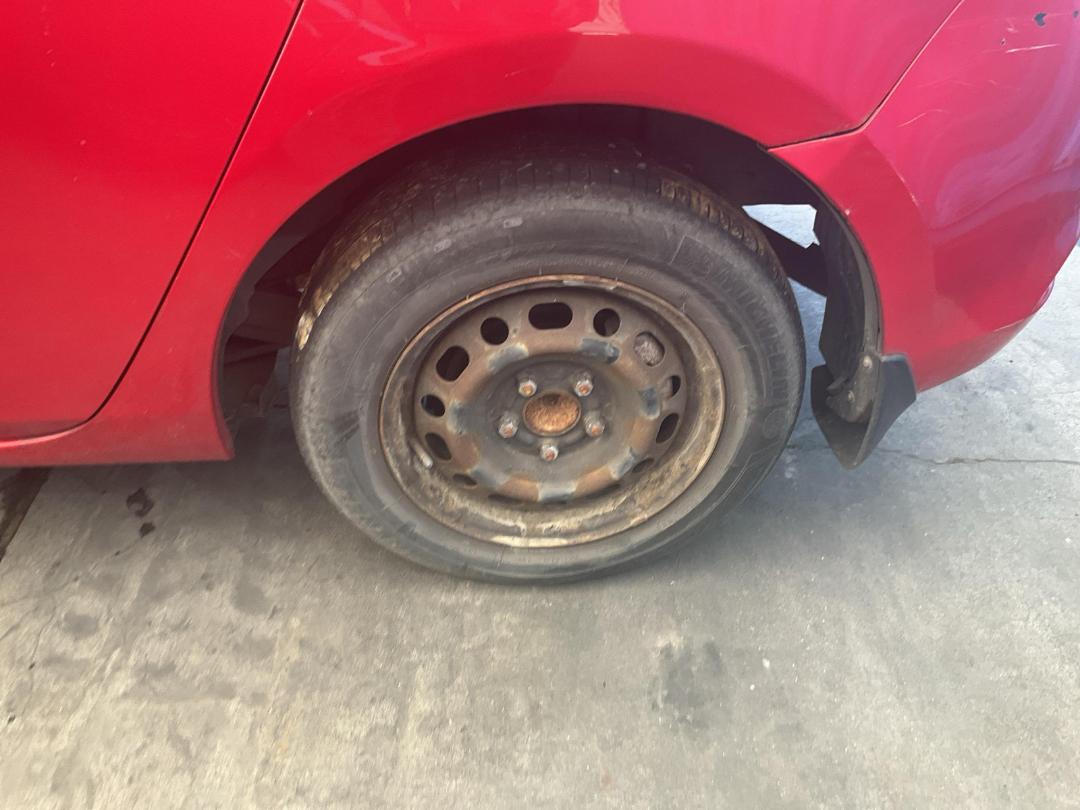 Damaged Mazda Mazda3 GLX 2013 in Wiri at Turners Damaged and End Of Life Vehicles 26352959