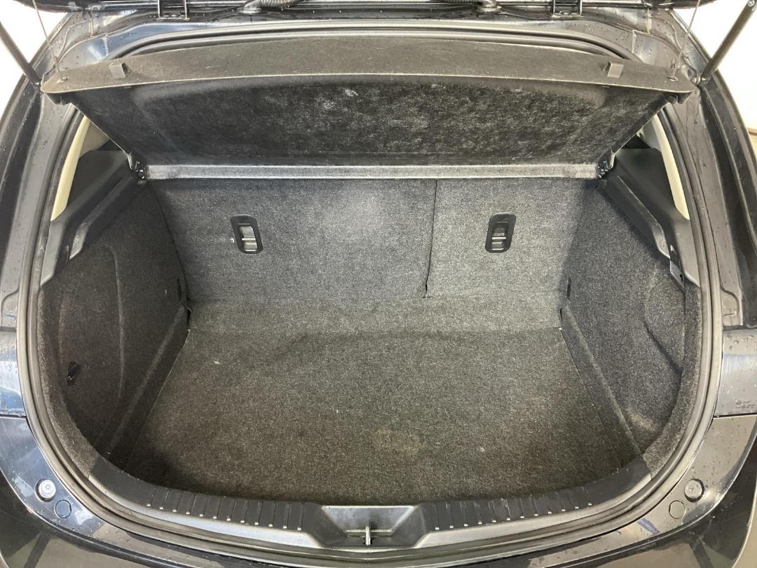 Photo '14' of Mazda Mazda3