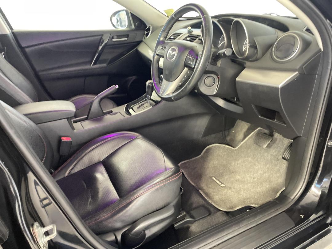 Photo '16' of Mazda Mazda3 Photo '16' of Mazda Mazda3