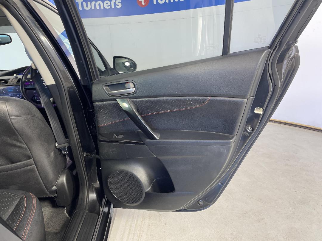 Photo '19' of Mazda Mazda3 Photo '19' of Mazda Mazda3