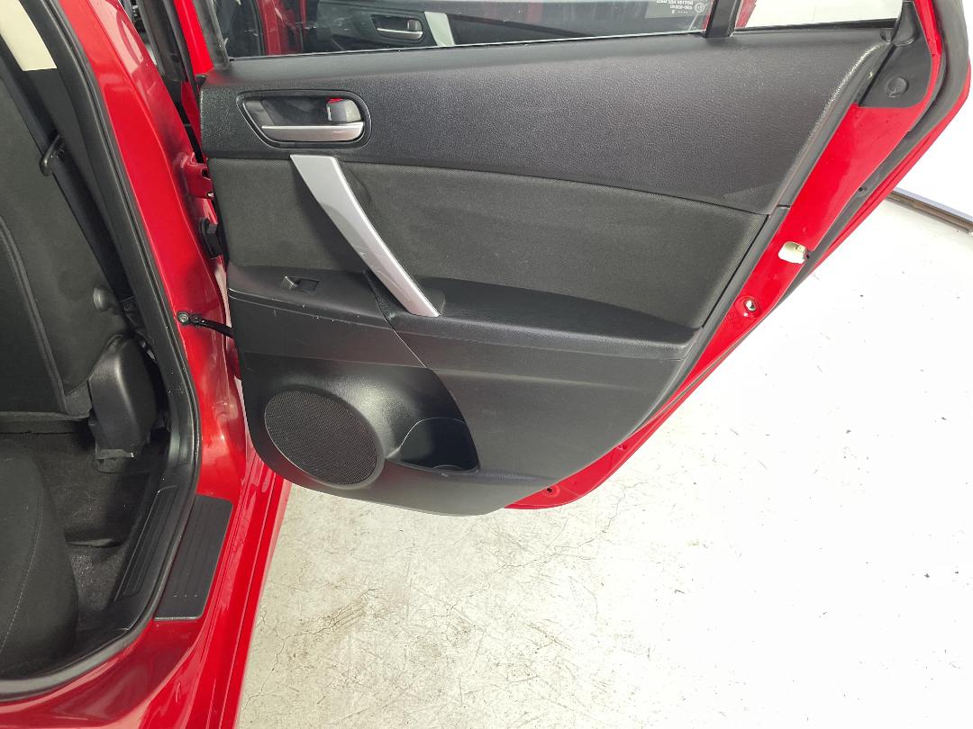 Photo '19' of Mazda Mazda3