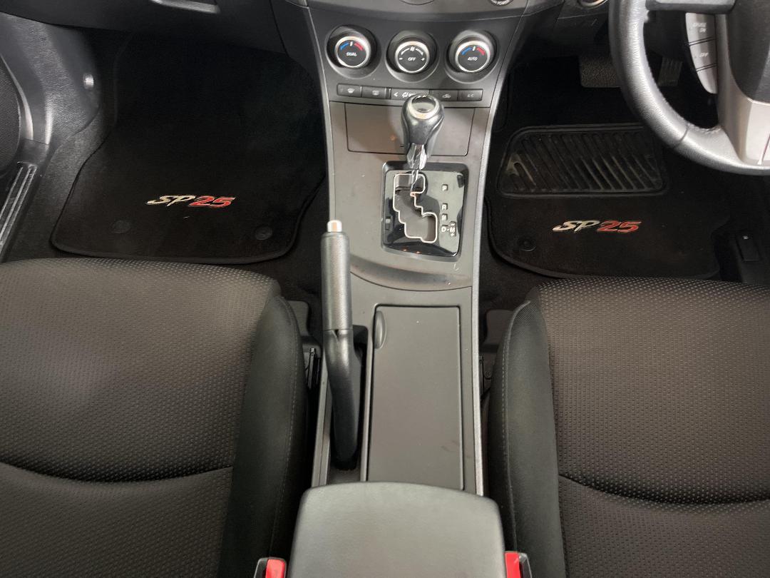 Photo '23' of Mazda Mazda3