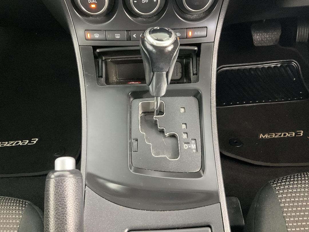 Photo '18' of Mazda Mazda3 Photo '18' of Mazda Mazda3