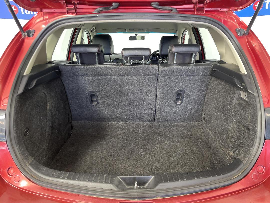 Photo '14' of Mazda Mazda3