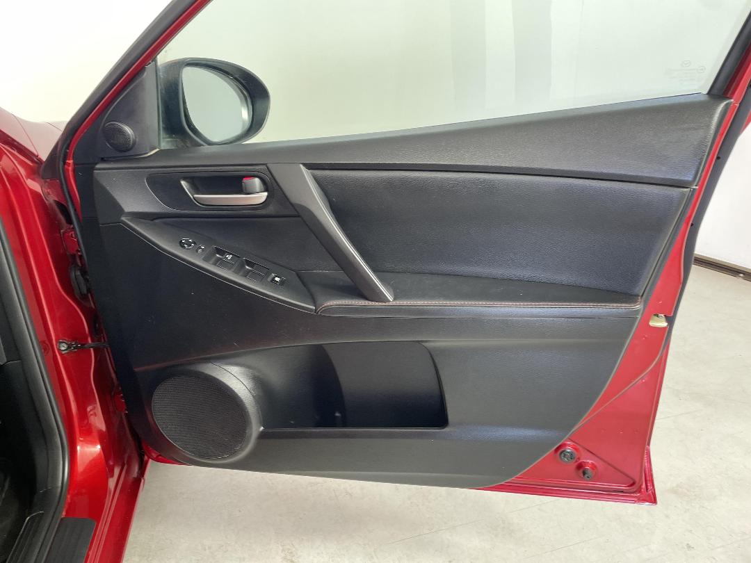 Photo '15' of Mazda Mazda3