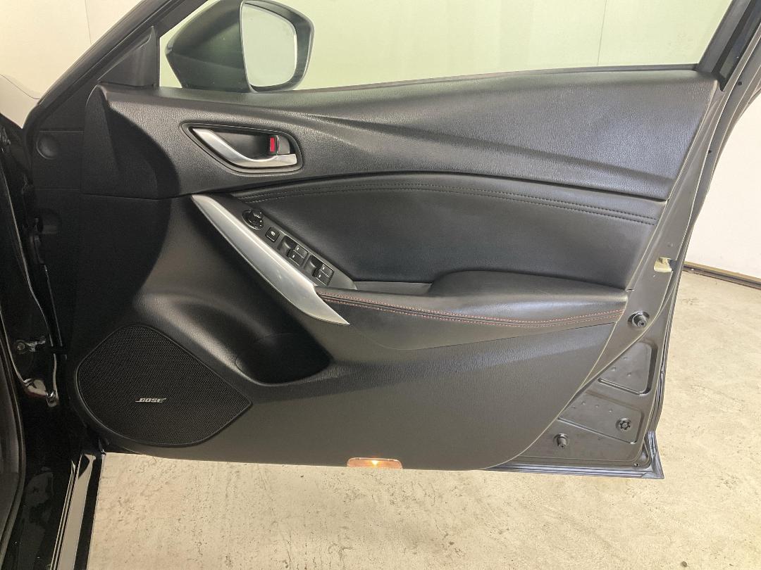 Photo '15' of Mazda Mazda6