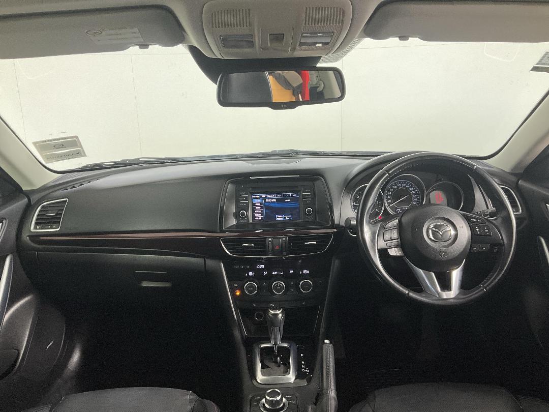 Photo '17' of Mazda Mazda6