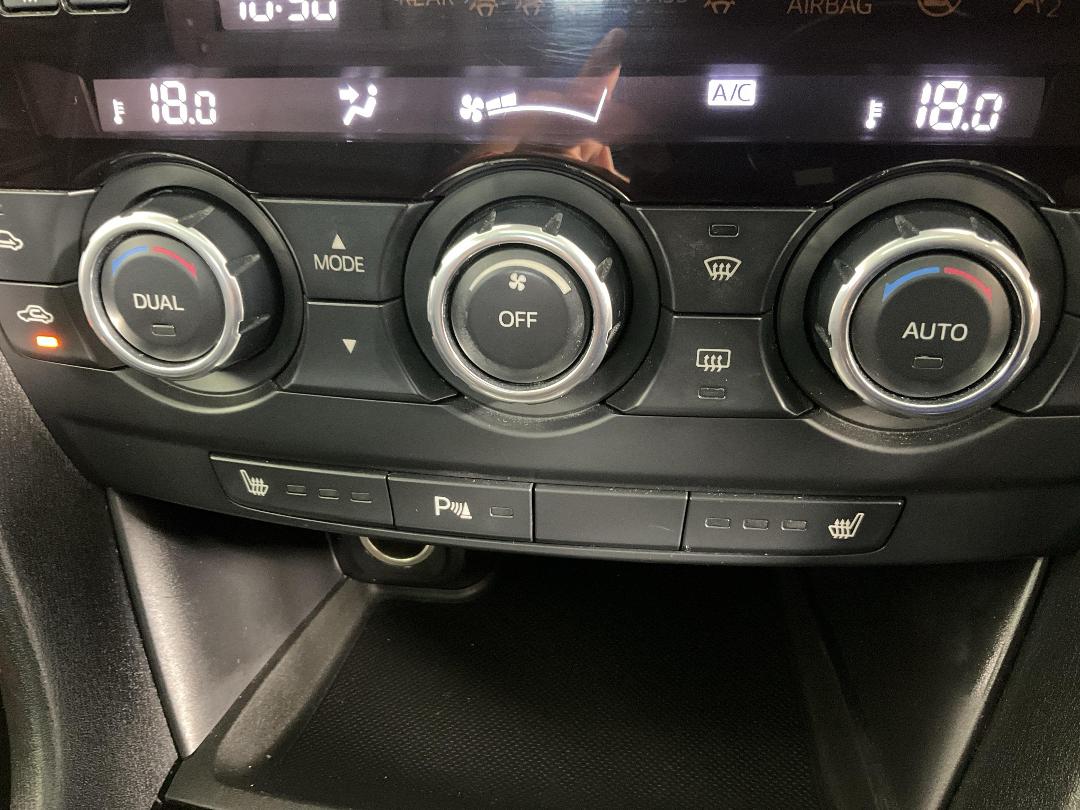 Photo '30' of Mazda Mazda6