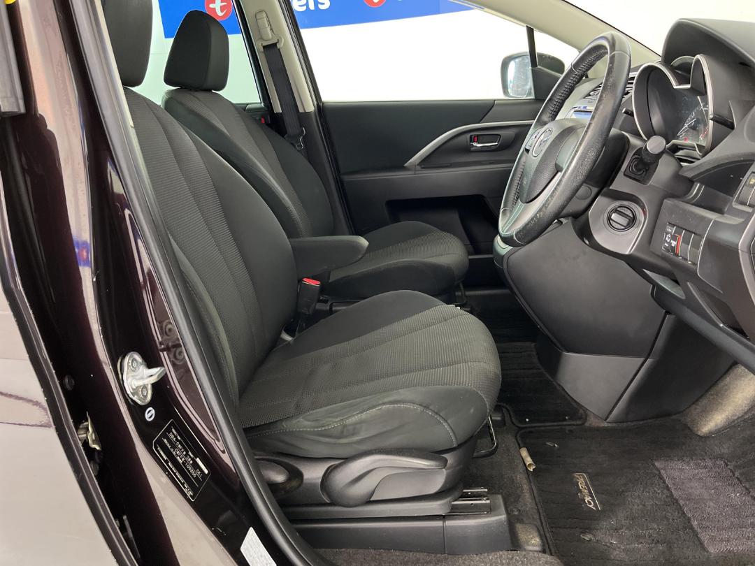 Photo '16' of Mazda Premacy